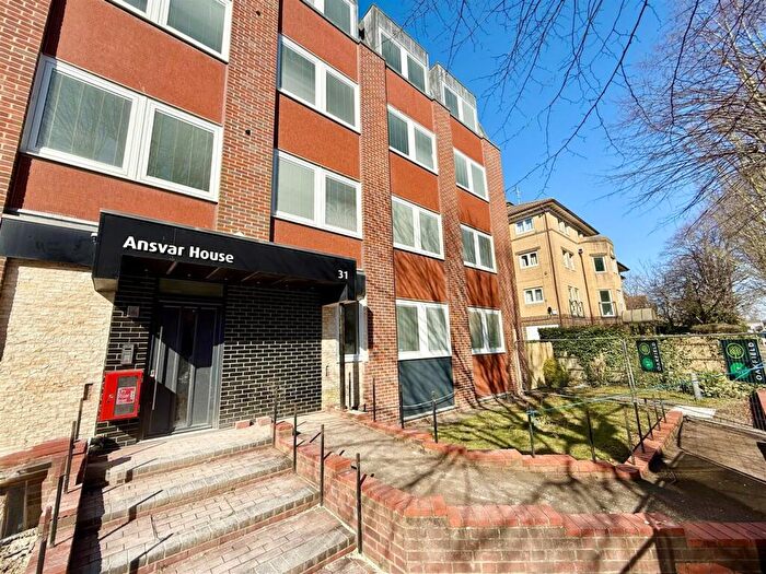 2 Bedroom Flat To Rent In St. Leonards Road, Eastbourne, BN21