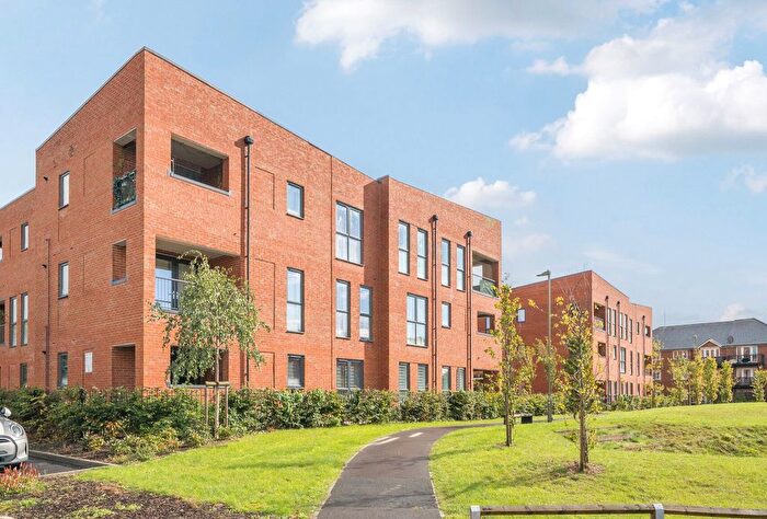 2 Bedroom Flat For Sale In William Morris Close, Oxford, Oxfordshire, OX4