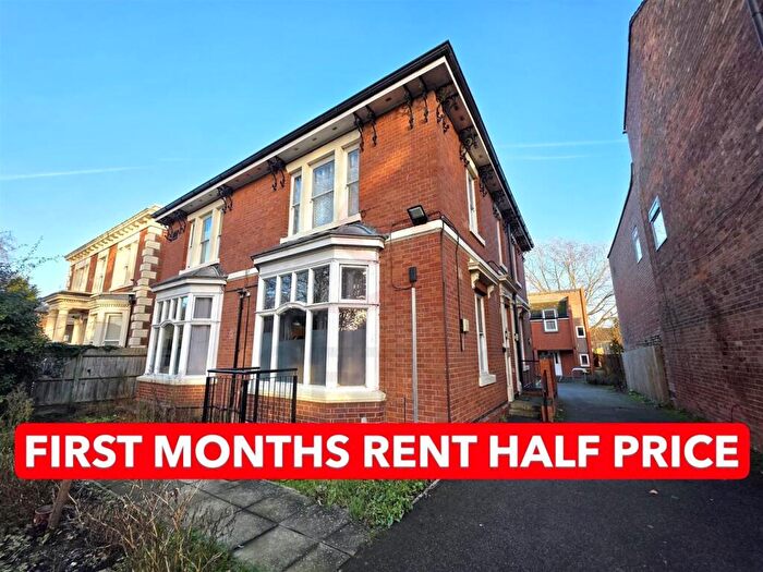 2 Bedroom Flat To Rent In Loughborough Road, Belgrave, Leicester, LE4