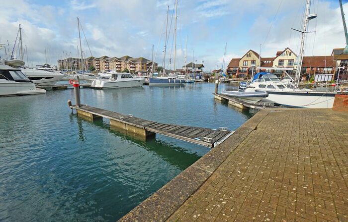 Garage / Parking To Rent In Sennen Place, Port Solent, Portsmouth, PO6