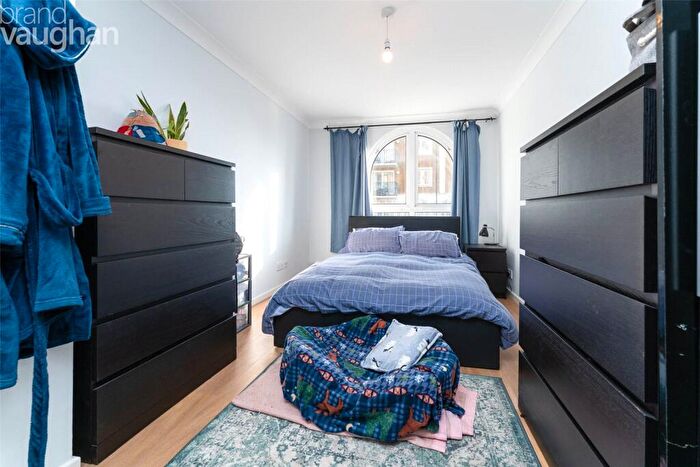 1 Bedroom Flat To Rent In Merton Court, The Strand, Brighton, BN2