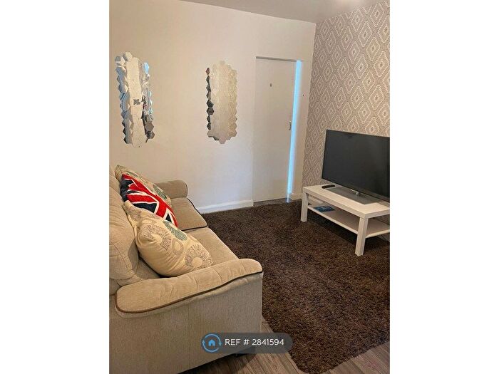 4 Bedroom Terraced House To Rent In Hampton Street, London, SE17