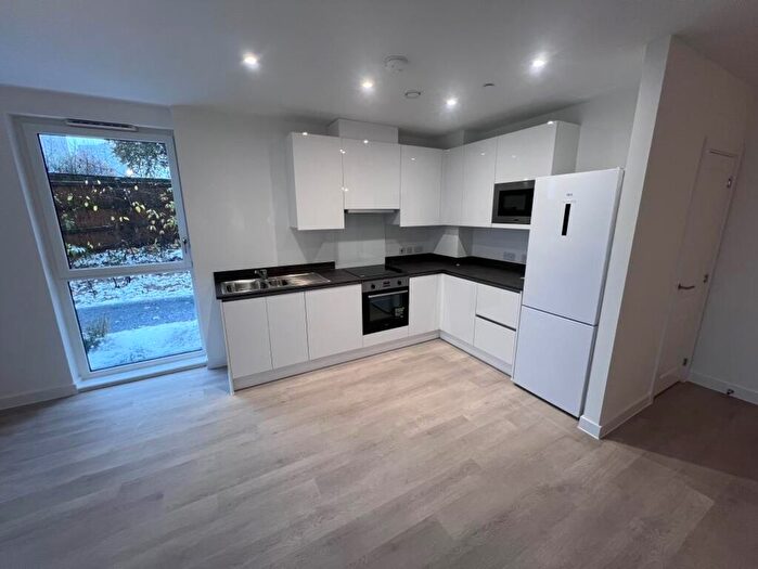 2 Bedroom Flat To Rent In Eden Avenue, Belgrave Village, Birmingham, B12