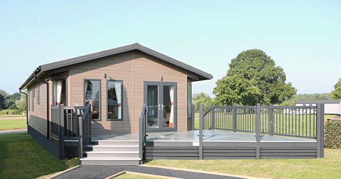 2 Bedroom Lodge For Sale In Barholm Road, Tallington, PE9