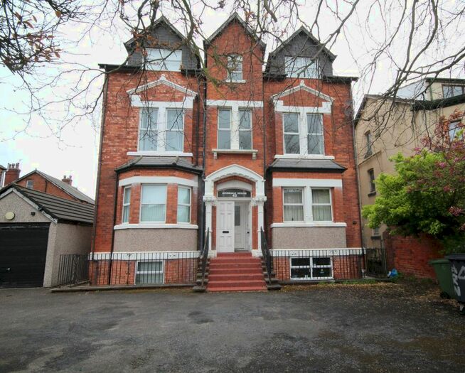 1 Bedroom Flat To Rent In Avondale Road North, Southport, PR9