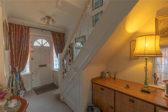 3 Bedroom Detached House For Sale In Broughton Avenue, Bournemouth, BH10