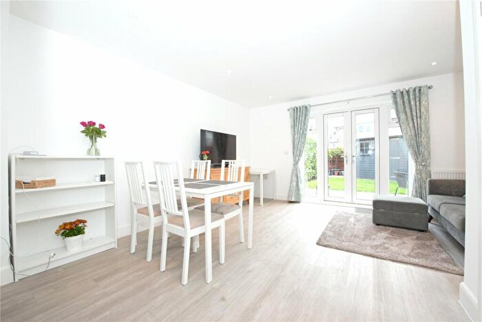 2 Bedroom End Of Terrace House To Rent In Carmelite Road, Aylesford, Maidstone, ME20