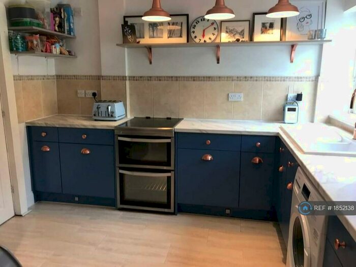 3 Bedroom Semi-Detached House To Rent In St. Helens Crescent, Burton Joyce, Nottingham, NG14