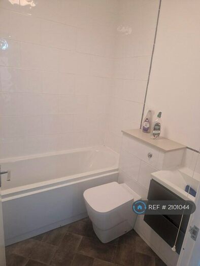 1 Bedroom Flat To Rent In Lyndon Road, Solihull, B92