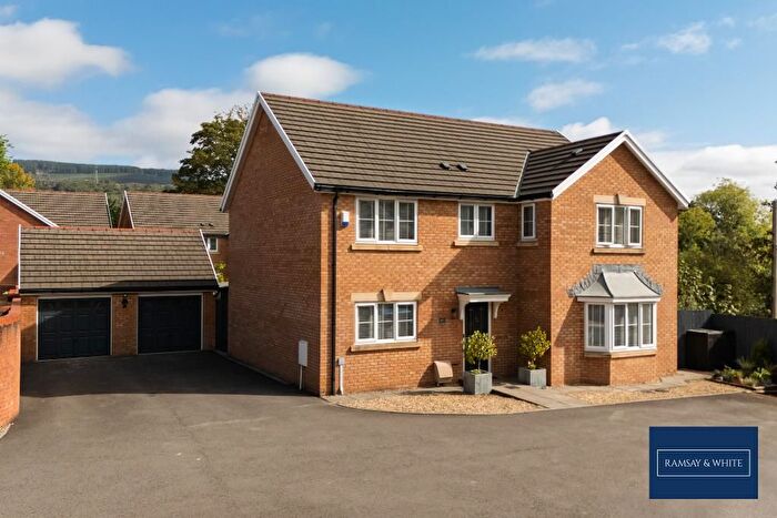 4 Bedroom Detached House For Sale In Heol Ty Aberaman, Aberdare, CF44