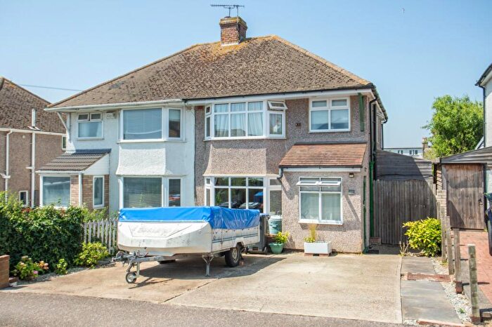3 Bedroom Semi Detached House For Sale In Clifftown Gardens, Herne Bay, Kent, CT6