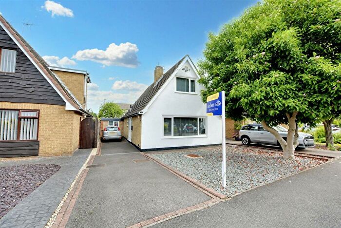 3 Bedroom Detached Bungalow For Sale In Meadow Close, Breaston, DE72