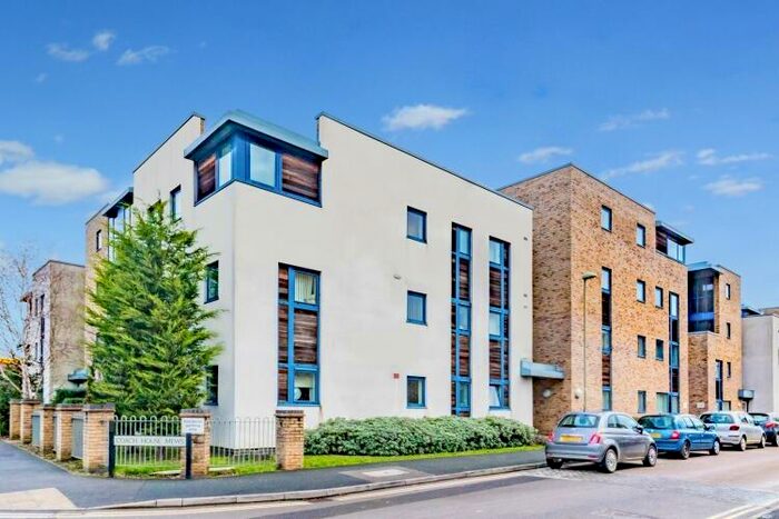 2 Bedroom Flat To Rent In London Road, Bicester, OX26