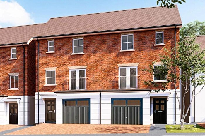 4 Bedroom Semi-Detached House For Sale In Lacey Avenue, Bideford, EX39