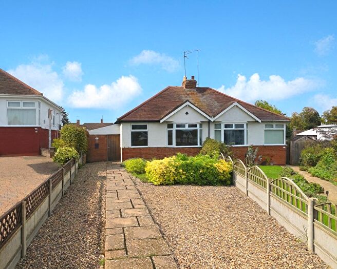 2 Bedroom Bungalow For Sale In Sandhills Close, Kingsthorpe, NN2