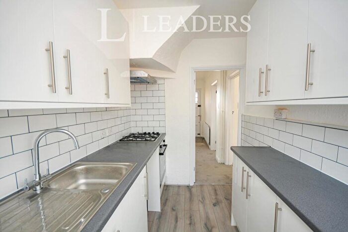 3 Bedroom Semi-Detached House To Rent In Lodge Crescent, Orpington, BR6