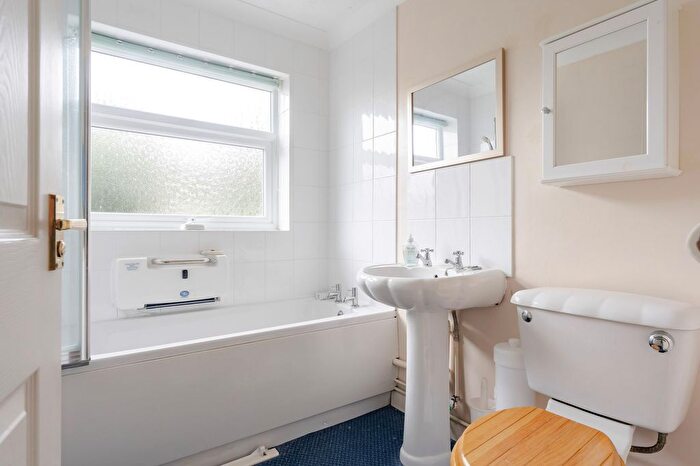 2 Bedroom Semi-detached Bungalow For Sale In Chapel Close, Reepham, NR10