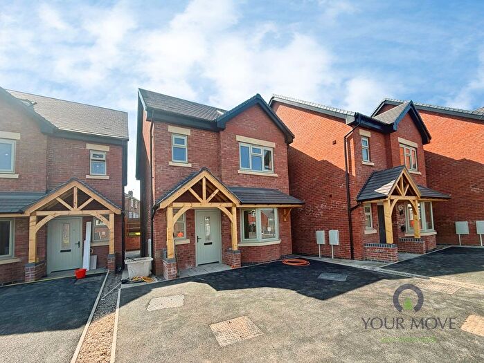 4 Bedroom Detached House To Rent In Bath Street, Sedgley, Dudley, West Midlands, DY3