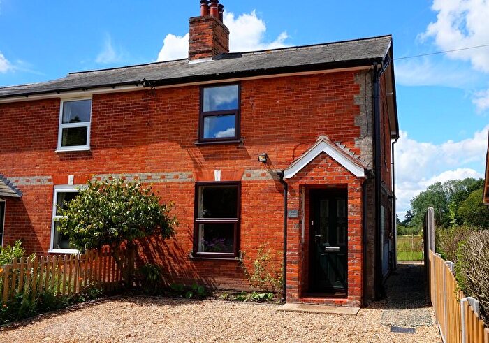 3 Bedroom Semi-Detached House To Rent In Dazeleys Lane, East Bergholt, CO7