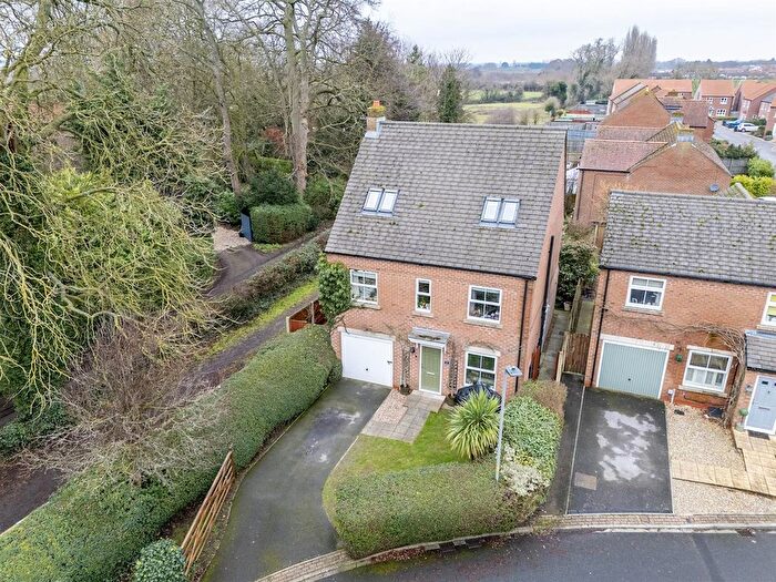 6 Bedroom Detached House For Sale In The Laurels, Barlby, Selby, YO8