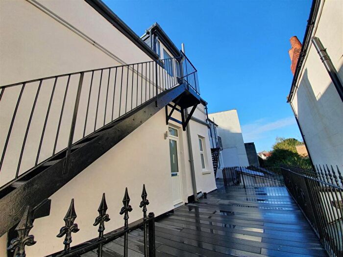 4 Bedroom House To Rent In St. Johns Road, Clifton, BS8
