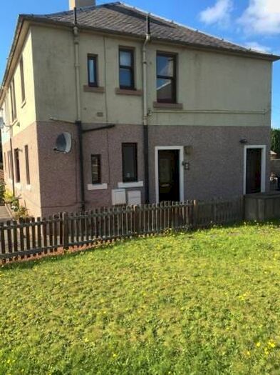 2 Bedroom Flat To Rent In Gardiner Place, Newtongrange, Dalkeith, EH22