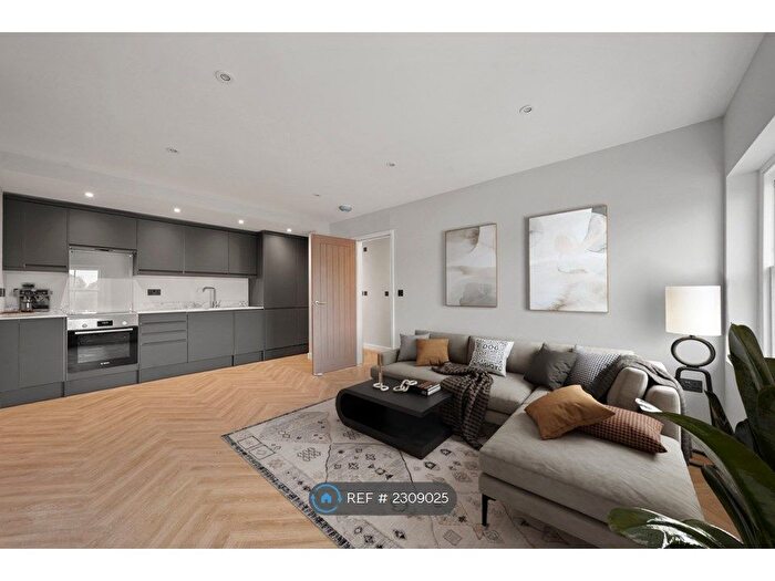 2 Bedroom Flat To Rent In Chapel Street, Diss, IP22