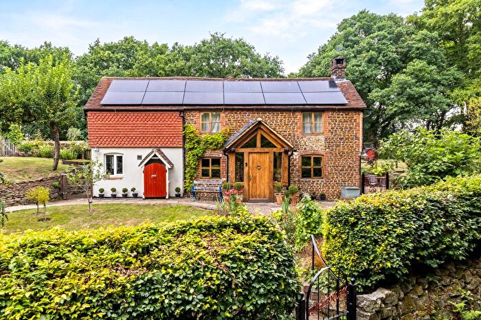 4 Bedroom Detached House For Sale In Nutbourne Road, Pulborough, RH20