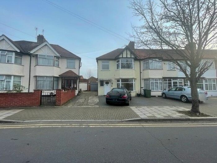 3 Bedroom Terraced House To Rent In Ruskin Gardens, Kenton, HA3