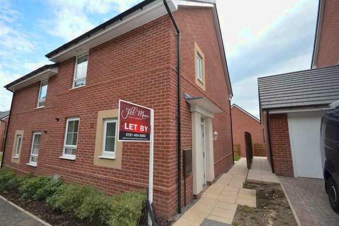 3 Bedroom Terraced House To Rent In Barmston Road, NE38