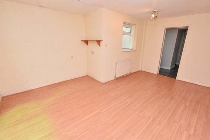 3 Bedroom End Of Terrace House For Sale In Forwood Road, Bromborough, CH62