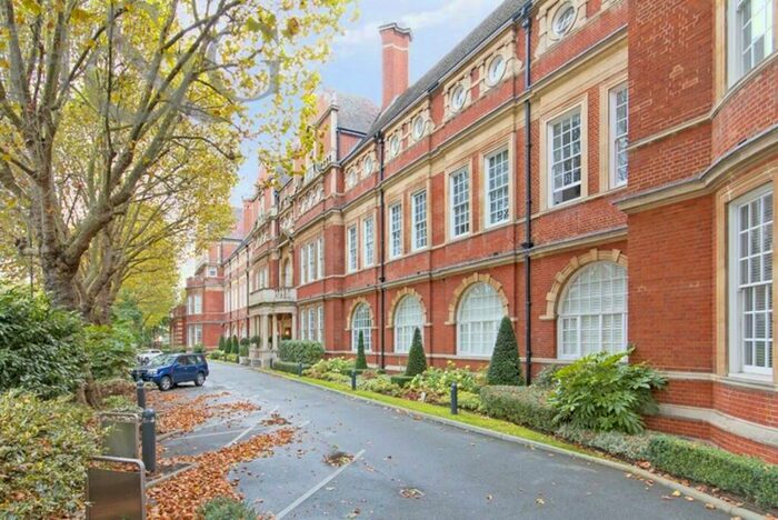 1 Bedroom Apartment To Rent In Lurline Gardens, Battersea Park, SW11