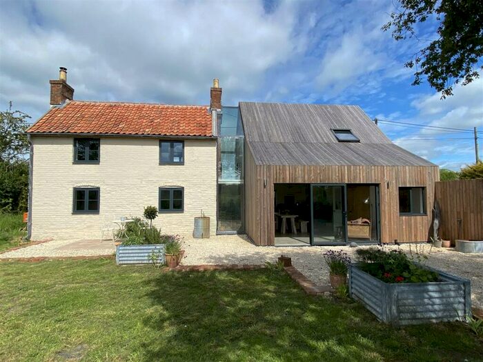 3 Bedroom Cottage For Sale In Ubbeston, Halesworth, IP19