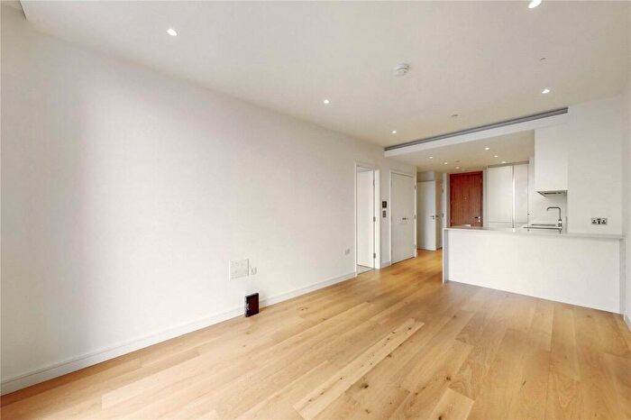 1 Bedroom Flat To Rent In Hampton Tower, London, E14