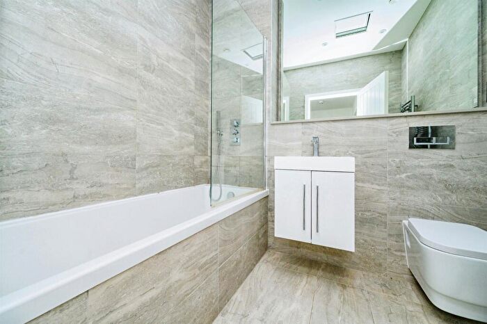 1 Bedroom Apartment For Sale In Grosvenor Road, St. Albans, AL1