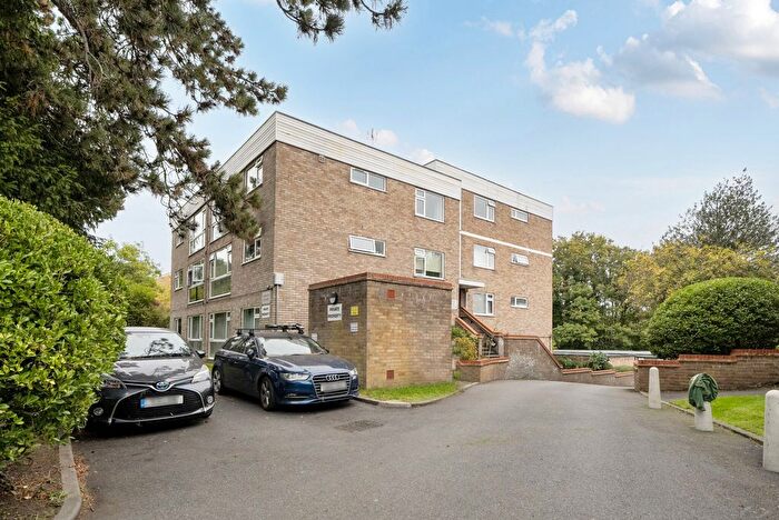 1 Bedroom Flat For Sale In Southcote Road, Reading, Berkshire, RG30