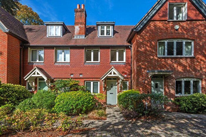 3 Bedroom House To Rent In Chilbolton Avenue, Winchester, SO22