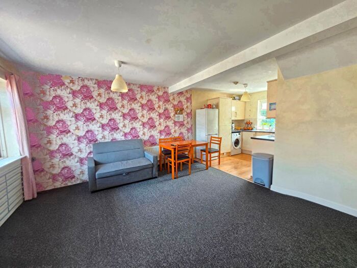 2 Bedroom Flat To Rent In Westminster Gardens, Barking, IG11