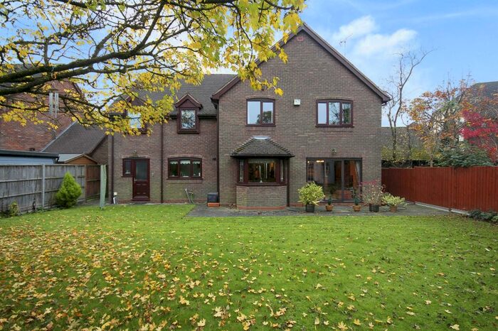 5 Bedroom Detached House For Sale In Highgrove, Coventry CV4