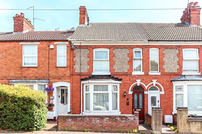 3 Bedroom Terraced House For Sale In Gisburne Road, Wellingborough, NN8
