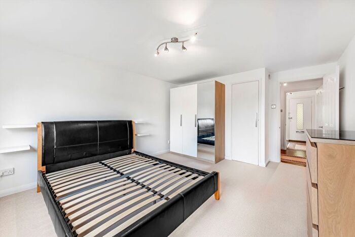 1 Bedroom Flat To Rent In Spencer Hill, Wimbledon, SW19