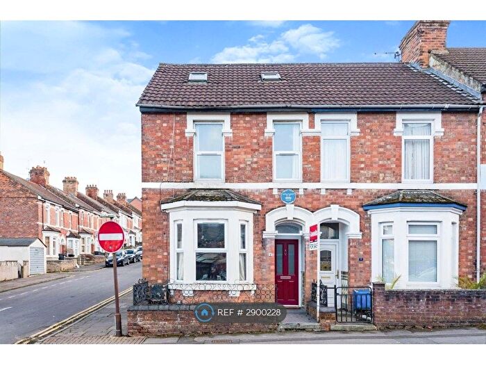 4 Bedroom End Of Terrace House To Rent In Durham Street, Swindon, SN1