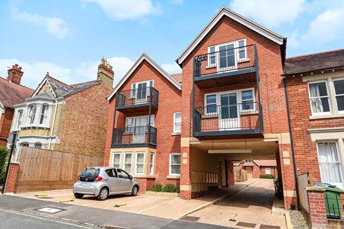 1 Bedroom Flat To Rent In Hill Top Road, East Oxford, OX4