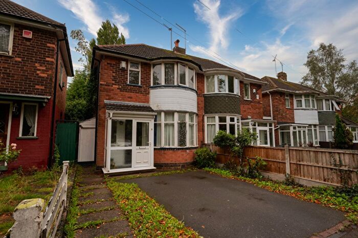 2 Bedroom Semi-Detached House For Sale In Clay Lane, Birmingham, B26