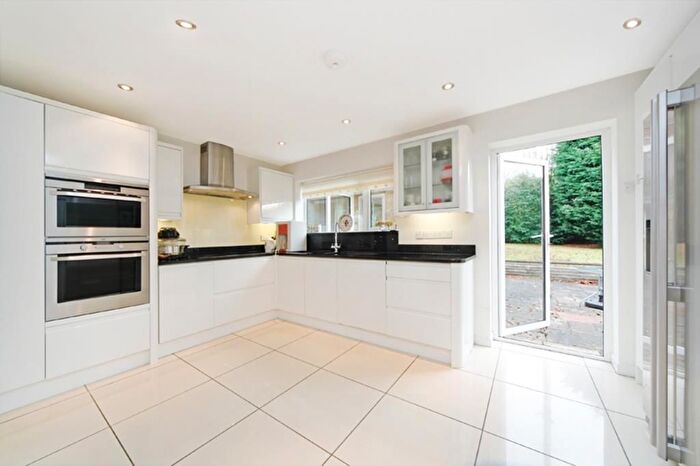 5 Bedroom Detached House To Rent In Woodend Park, Cobham, KT11