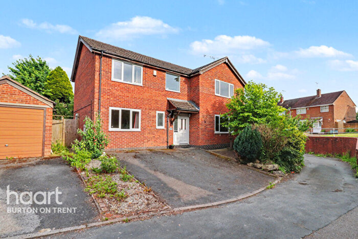 4 Bedroom Detached House For Sale In Heath Road, Burton-On-Trent, DE15