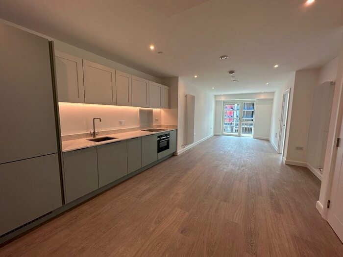 1 Bedroom Flat To Rent In Western Gateway, Woolwich, E16