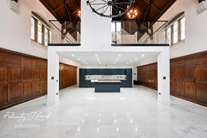 2 Bedroom Apartment For Sale In Ashmore Road, London, SE18