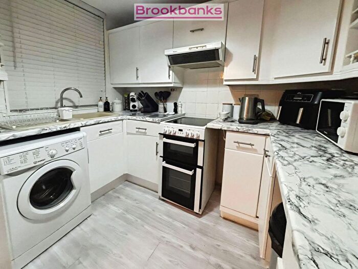 3 Bedroom Terraced House For Sale In Hanbury Walk, Joydens Wood, DA5