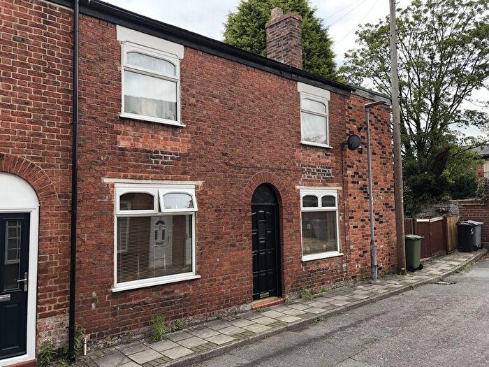 2 Bedroom Terraced House To Rent In Holford Street, Congleton, CW12